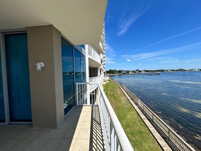 Building Photo - 6422 US-98