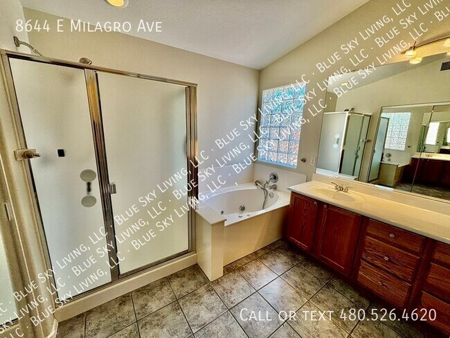 Building Photo - 8644 E Milagro Ave
