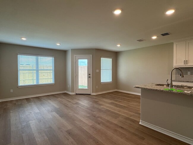 Building Photo - 14574 CR 2191