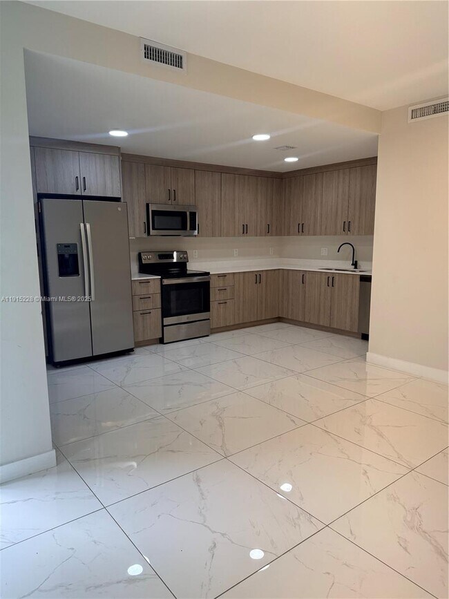 Building Photo - 25743 SW 144th Ave