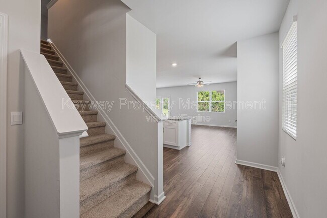 Building Photo - 1429 Deer Hollow Run
