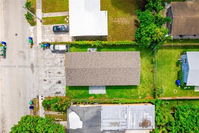 Building Photo - 2856 NW 14th St