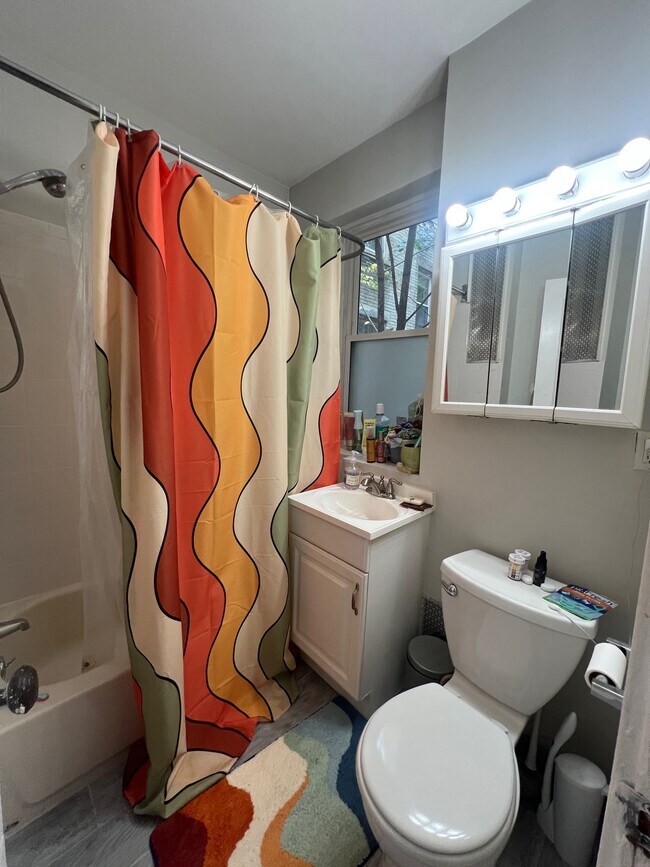 Building Photo - 110 Brainerd Rd