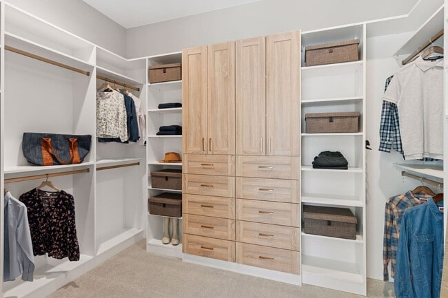 Building Photo - New Berthoud Home in Harvest Ridge | $500 Deposit with Approved Credit!