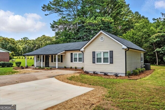 Building Photo - 158 Sproull Rd SE