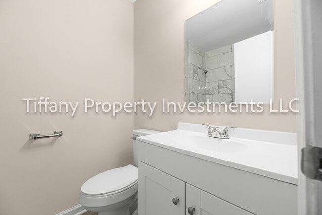 Building Photo - 3350 Misty Wood Dr