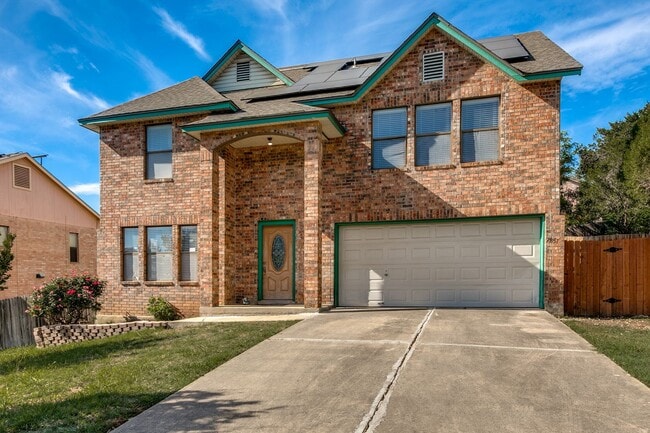 Building Photo - SPACIOUS 4-BEDROOM HOME IN PARKWOOD