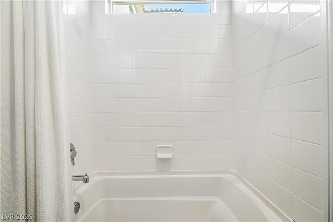 Building Photo - 2501 Luberon Dr