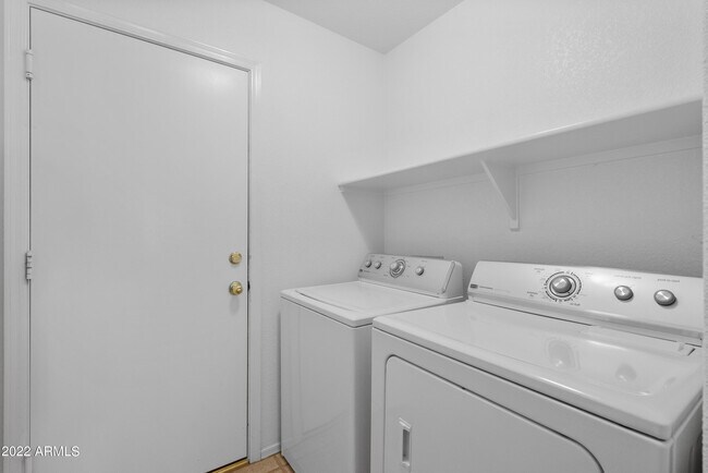 Building Photo - 1838 W Brookwood Ct