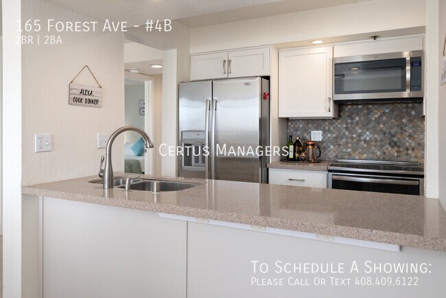 Building Photo - 165 Forest Ave