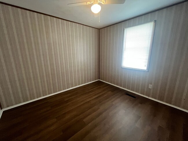 Building Photo - 3 BR. @ BATH home in the middle of Cabot