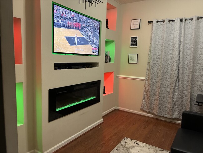 Building Photo - 3089 Williamsburg Ct