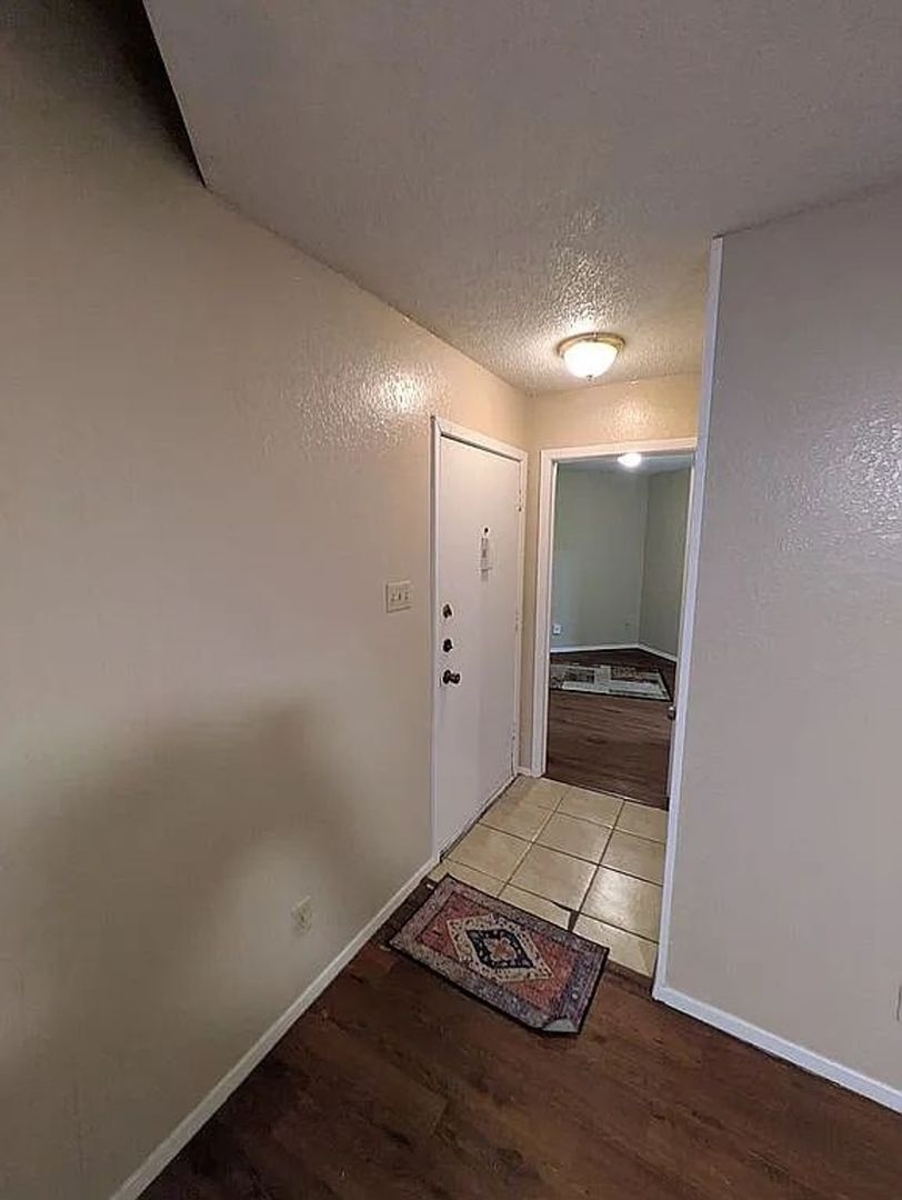 Building Photo - 1608 Pecan Chase Cir