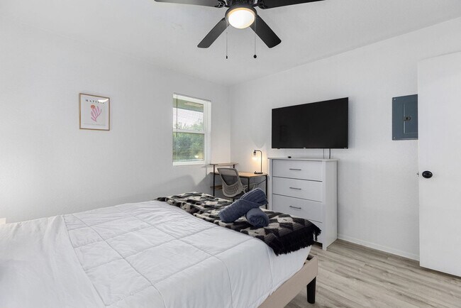 Building Photo - 3313 Chisholm Trail