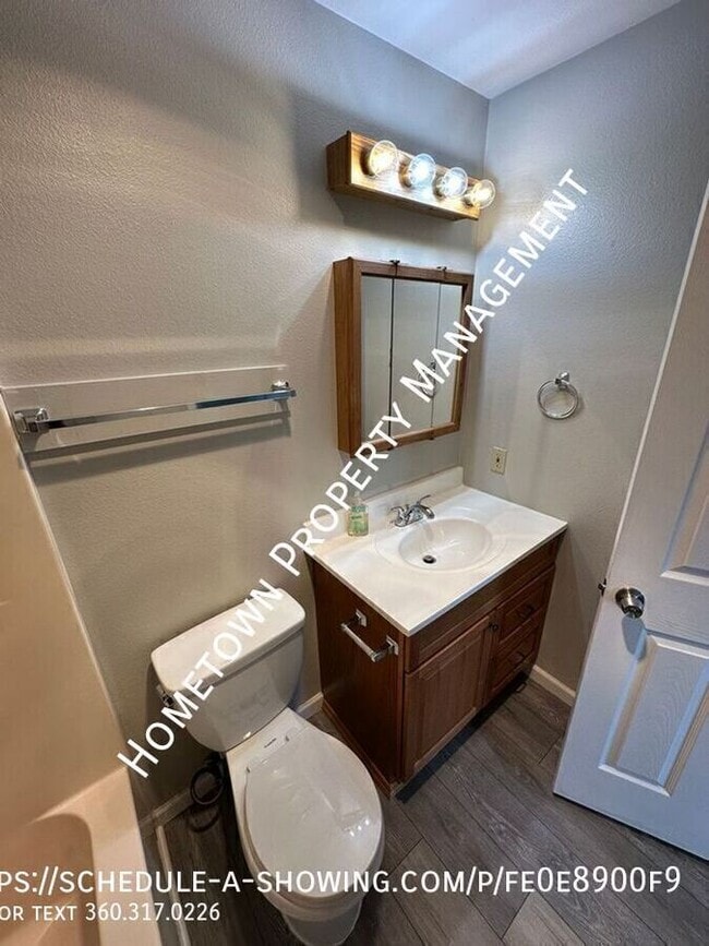 Building Photo - 16317 Birkland St SE