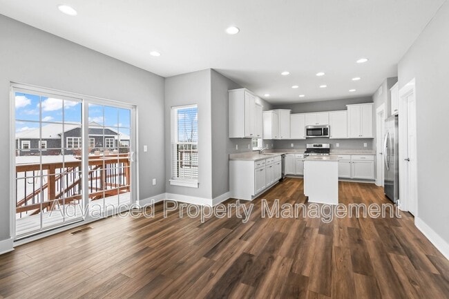 Building Photo - 1520 Foxwood Pass