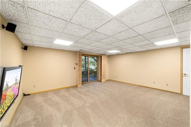 Building Photo - 5761 SOM Center Road