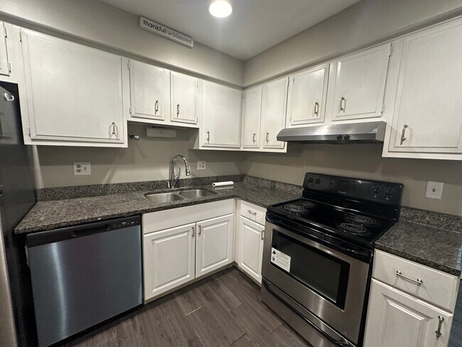 Building Photo - 4518 Beau Monde Dr