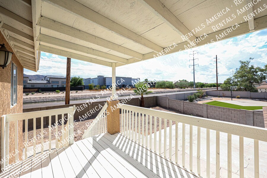 Building Photo - 7219 S 14th Pl