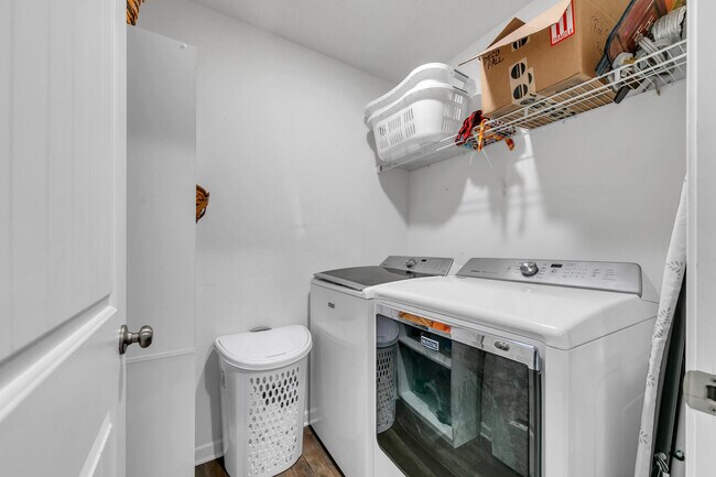 Building Photo - 507 Merganser Way
