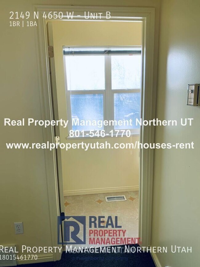 Building Photo - 2149 N 4650 W