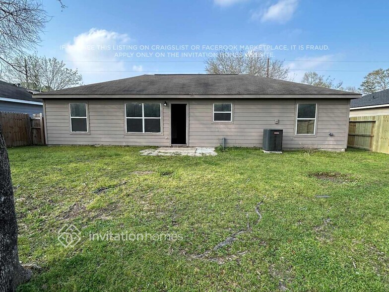 Building Photo - 16334 Many Trees Ln