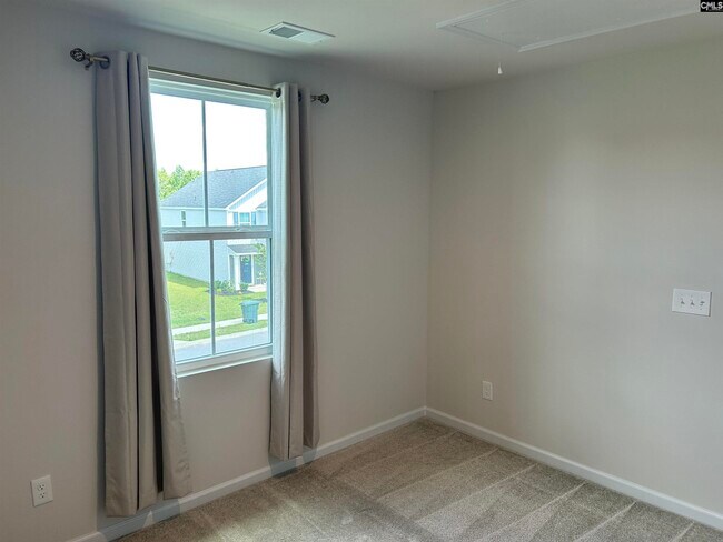 Building Photo - 3032 Blue Brook Ln