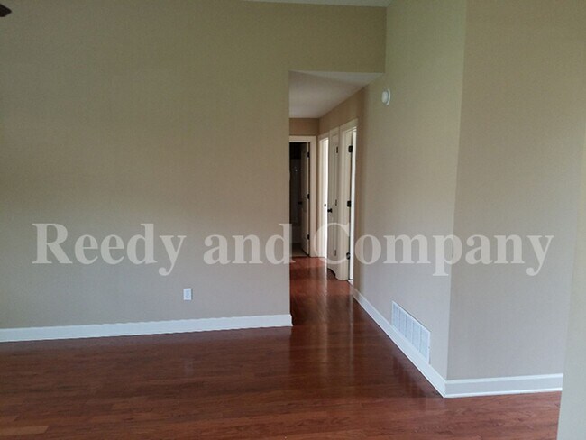 Building Photo - 3850 Farm Gate Cove