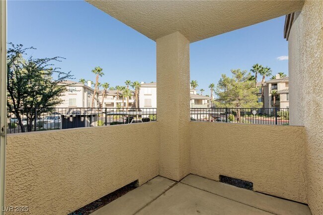Building Photo - 7119 S Durango Dr