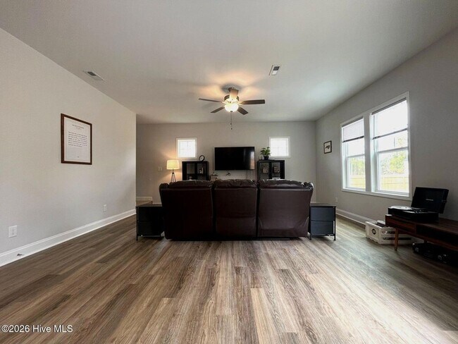 Building Photo - 280 Flying Bolt Dr