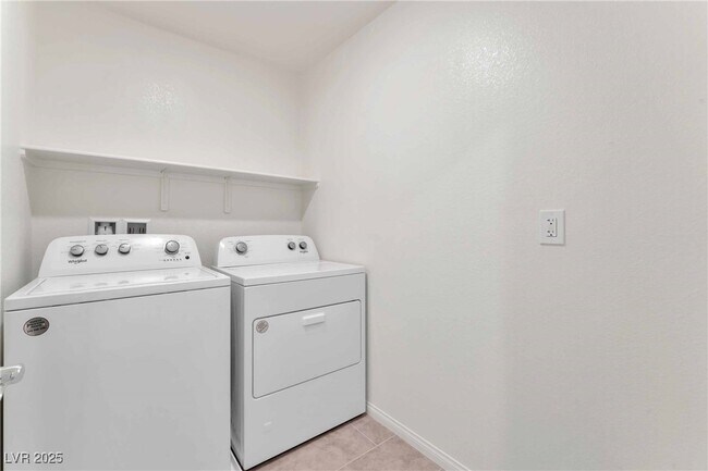 Building Photo - 4131 Agama St