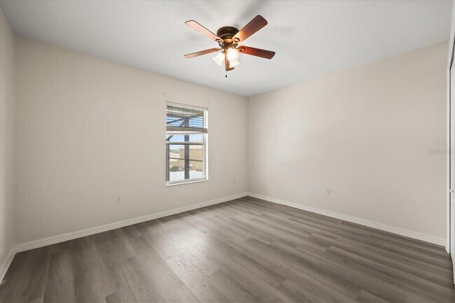 Building Photo - 628 Henley Cir