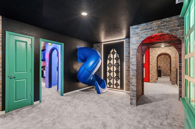 Building Photo - 16220 St Martin St