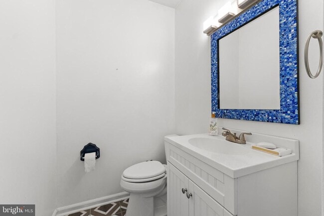 Building Photo - 1578 Yeakel Way