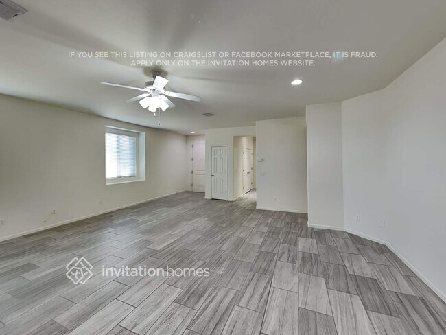 Building Photo - 2079 N Heritage St