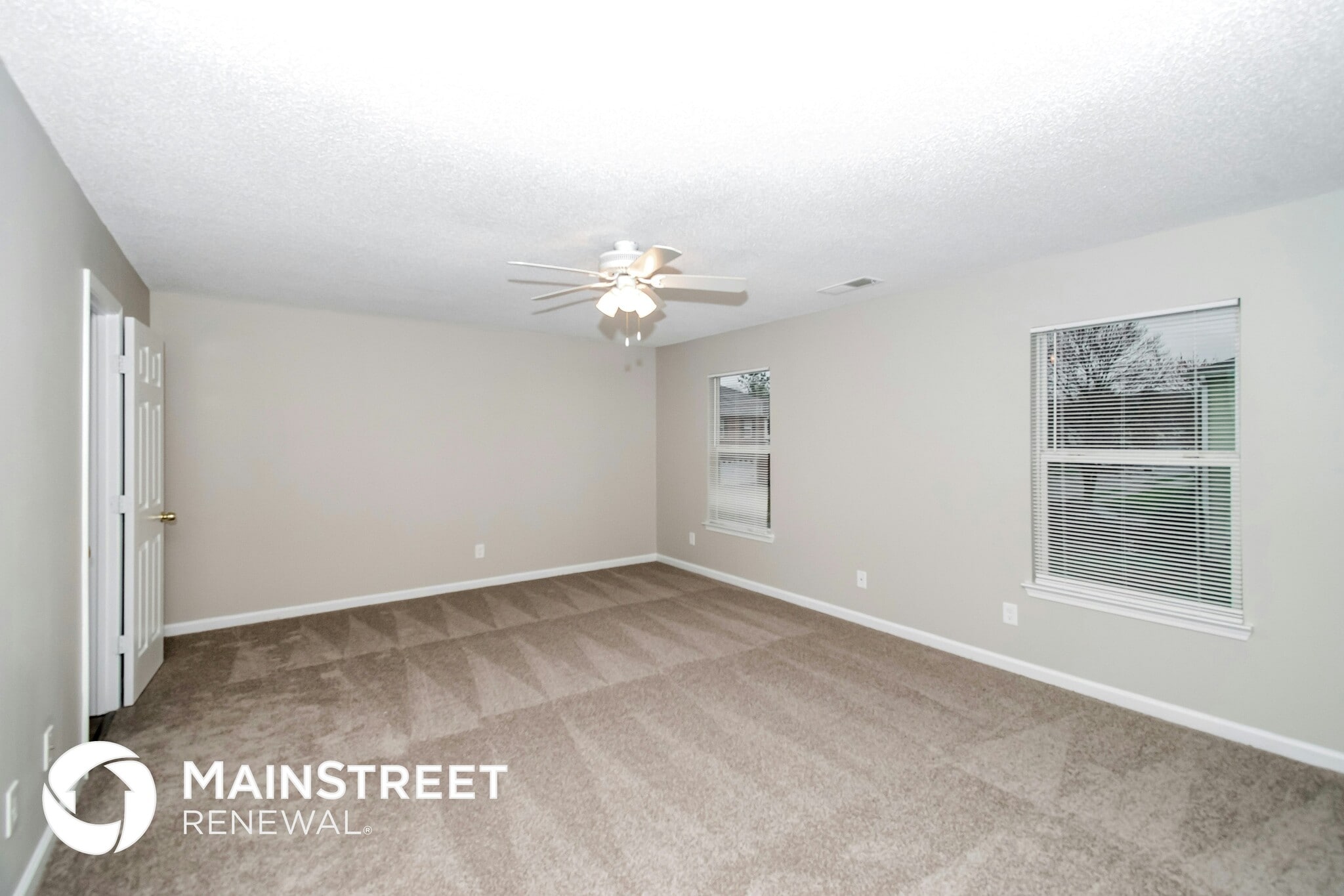 Building Photo - 400 Pinevale Ct