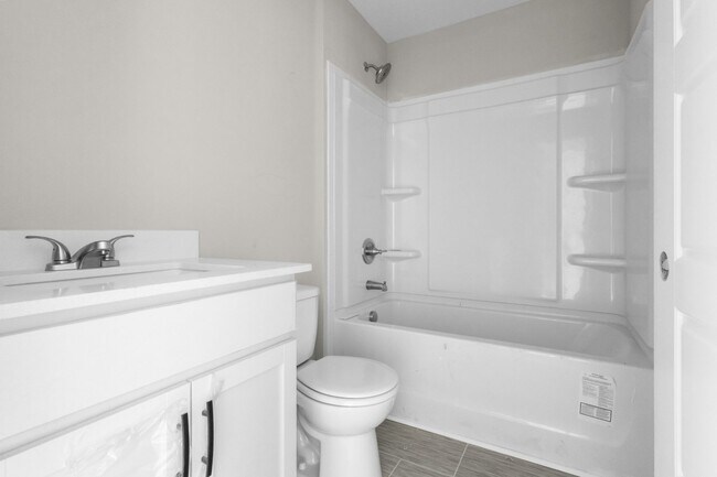Building Photo - Beautiful New Build Available Now!