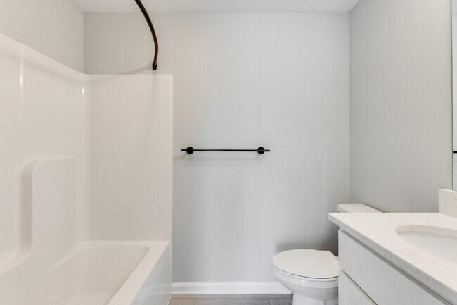 Building Photo - 1420 Ewing Pk Lp