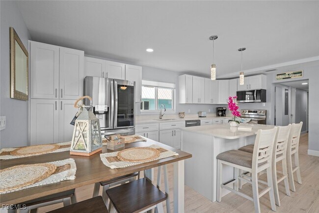 Building Photo - 6151 Estero Blvd