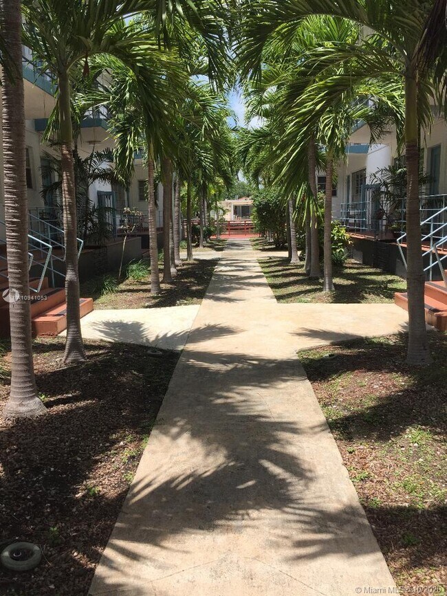 Building Photo - 4172 Chase Ave