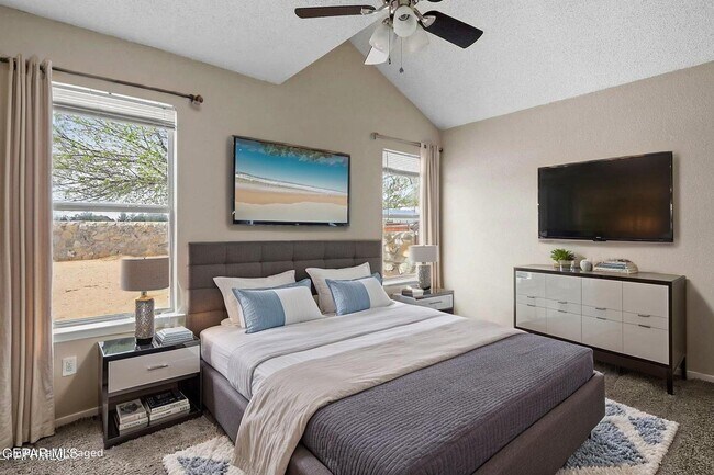 Building Photo - 11815 Stone Castle Dr