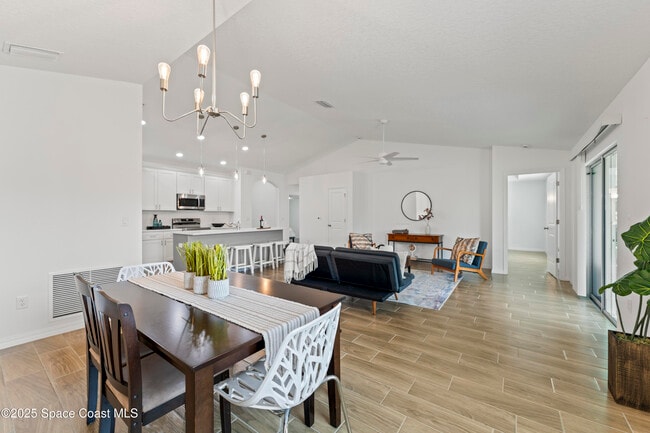 Building Photo - 1938 Jupiter Blvd SW