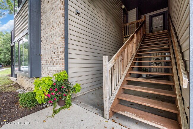 Building Photo - 4403 Aberdeen Dr