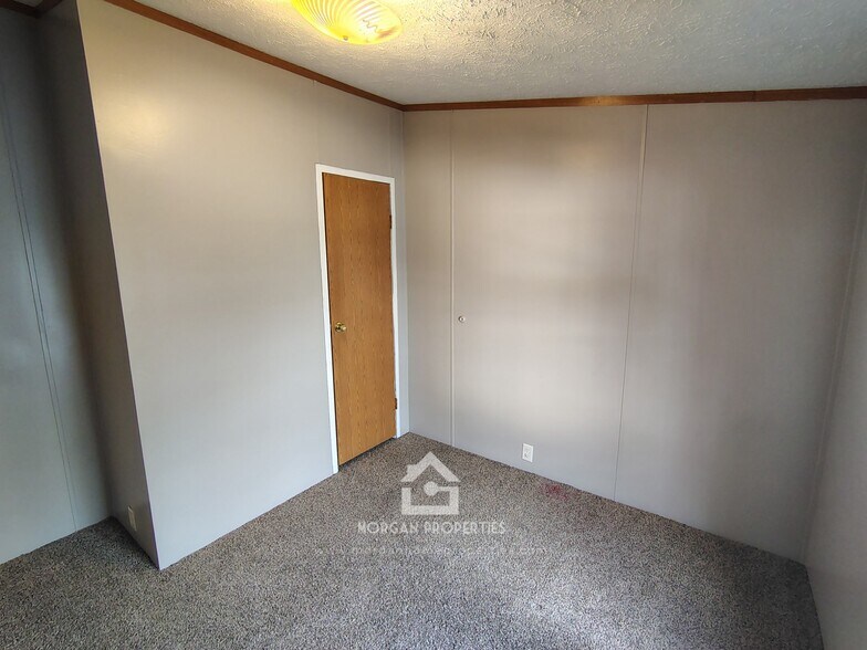 Building Photo - 1806 C St