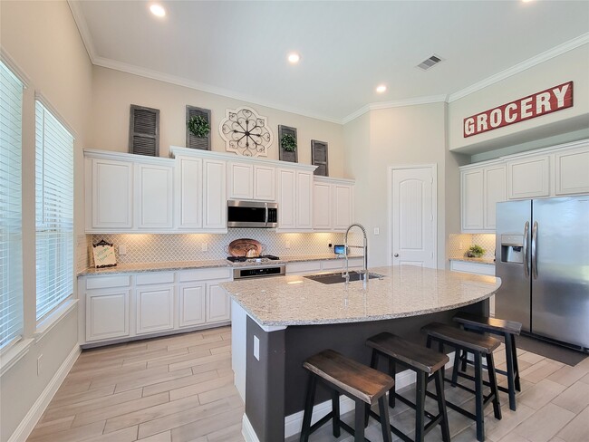 Building Photo - 18727 Evanhale Bend Dr