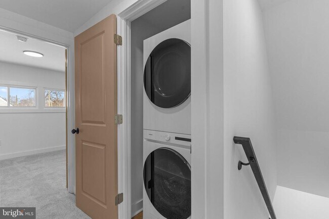 Building Photo - 139 Ivy Hill Rd