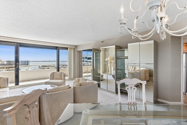 Building Photo - 5950 Pelican Bay Plaza S