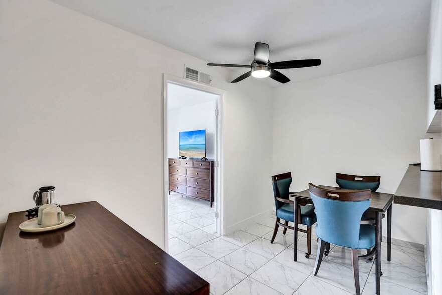 Building Photo - 777 NW 155th Ln