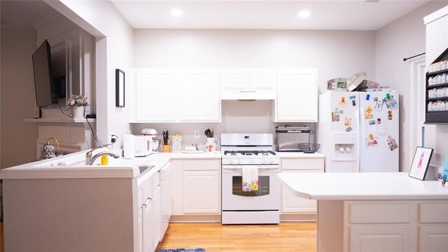 Building Photo - 10900 Wittenridge Dr