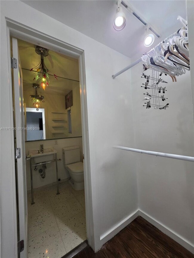 Building Photo - 1616 Euclid Ave